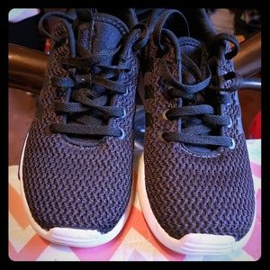 US 1Y Adidas Cloudfoam